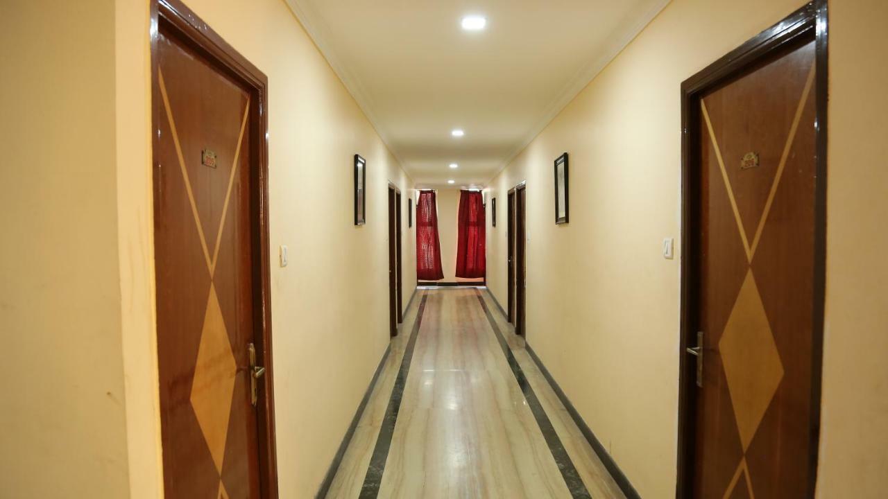 Sriannamalaiyar Residency Hotel Vellore Bagian luar foto