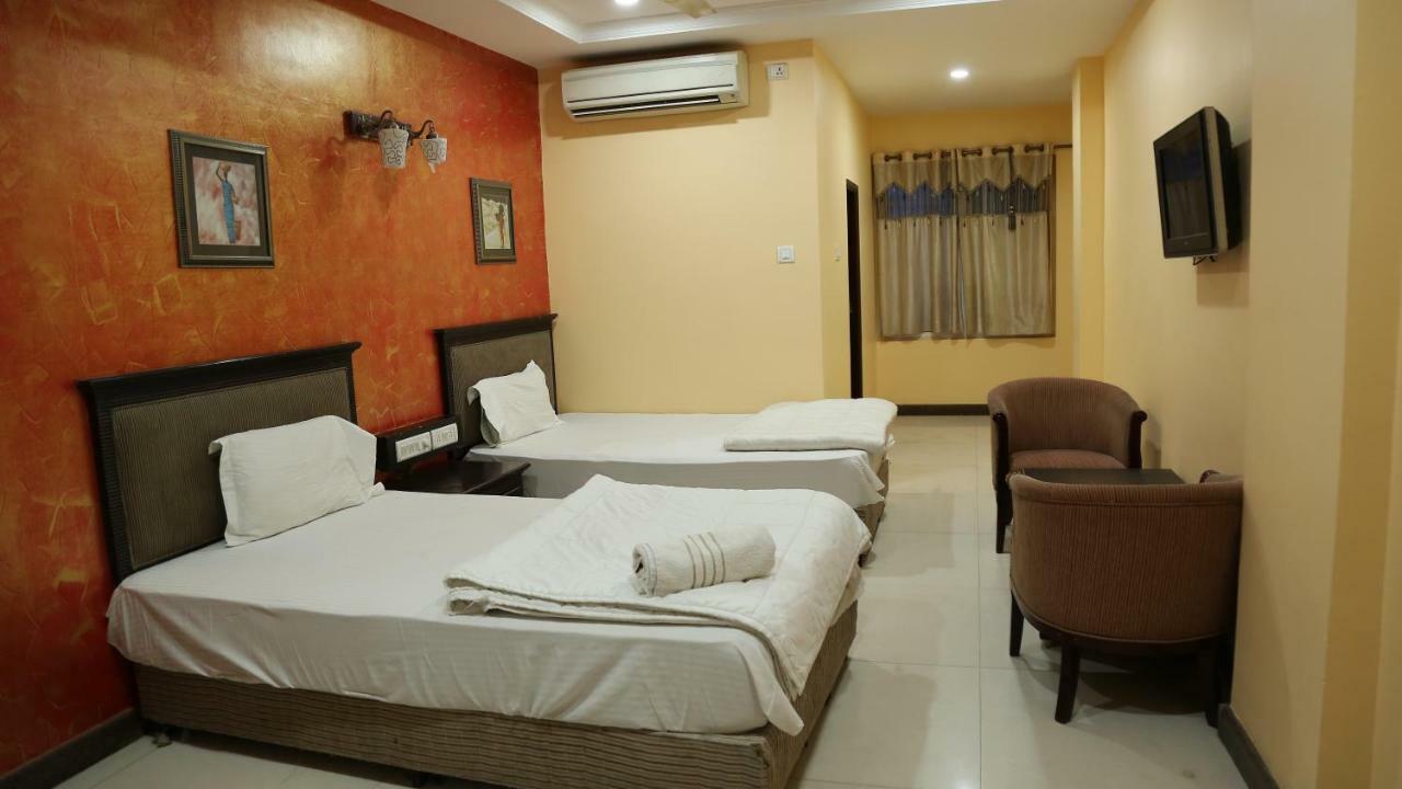 Sriannamalaiyar Residency Hotel Vellore Bagian luar foto